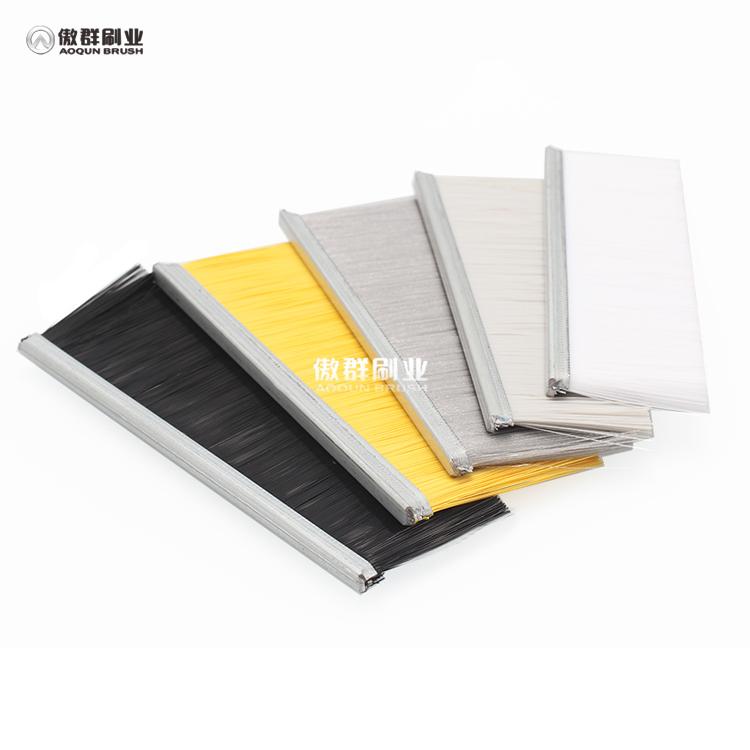 Strip Brush